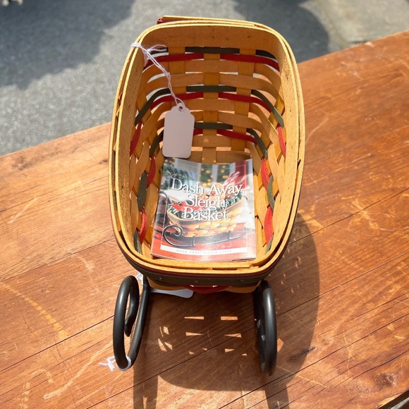 1999 Dash Away Sleigh Basket - Picture 2 of 5